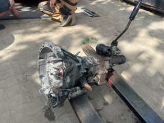 bontott TOYOTA HIACE Váltó (Mechanikus)