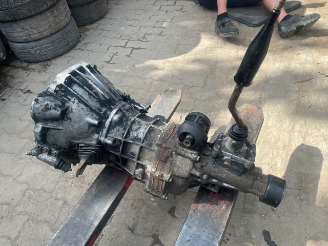 bontott TOYOTA HIACE Váltó (Mechanikus)