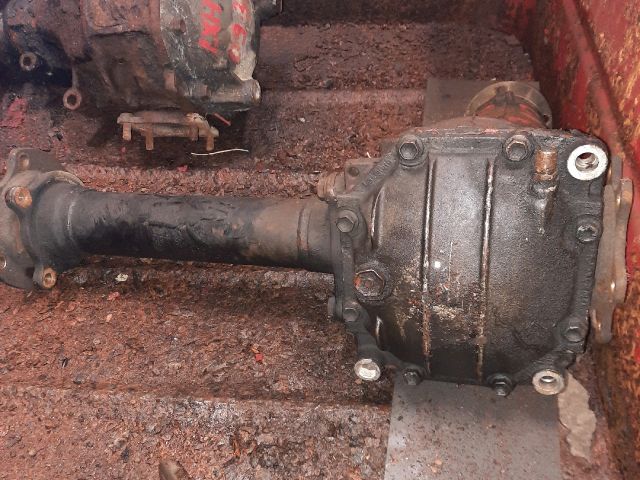 bontott TOYOTA HIACE Első Differenciálmű