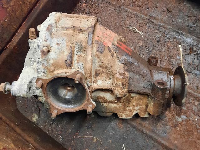 bontott TOYOTA HIACE Hátsó Differenciálmű