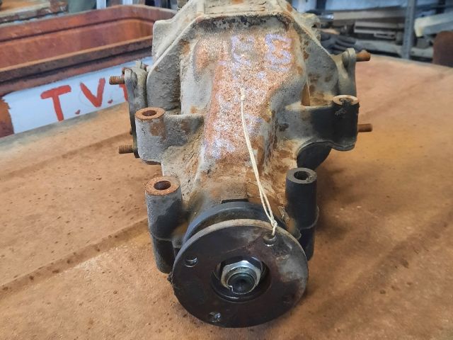 bontott TOYOTA HIACE Hátsó Differenciálmű