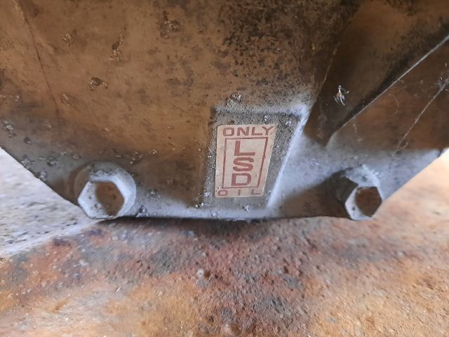 bontott TOYOTA HIACE Hátsó Differenciálmű