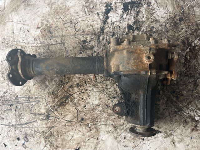 bontott TOYOTA HIACE Első Differenciálmű