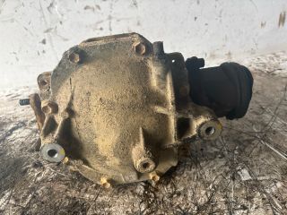 bontott TOYOTA HIACE Hátsó Differenciálmű