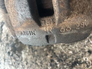 bontott TOYOTA HIACE Jobb első Kerékagy