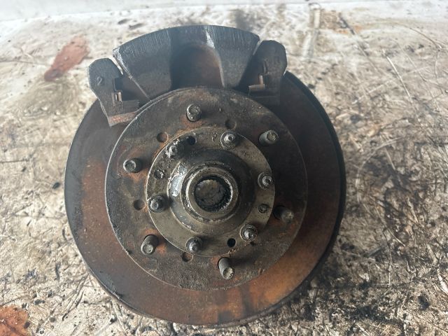 bontott TOYOTA HIACE Jobb első Kerékagy