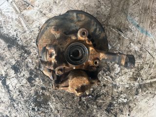 bontott TOYOTA HIACE Jobb első Kerékagy