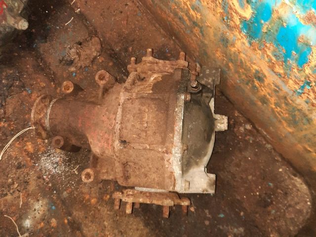 bontott TOYOTA HIACE Hátsó Differenciálmű