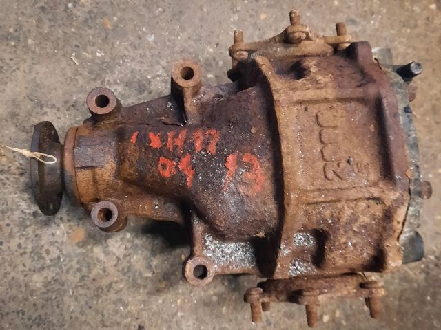 bontott TOYOTA HIACE Hátsó Differenciálmű