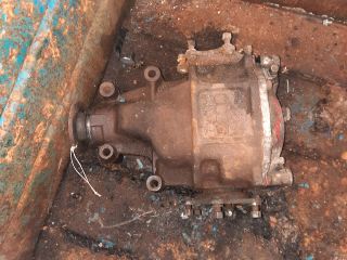 bontott TOYOTA HIACE Hátsó Differenciálmű