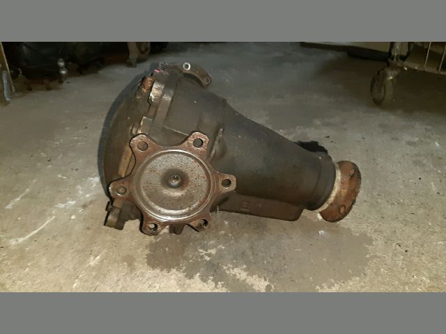 bontott TOYOTA HIACE Első Differenciálmű