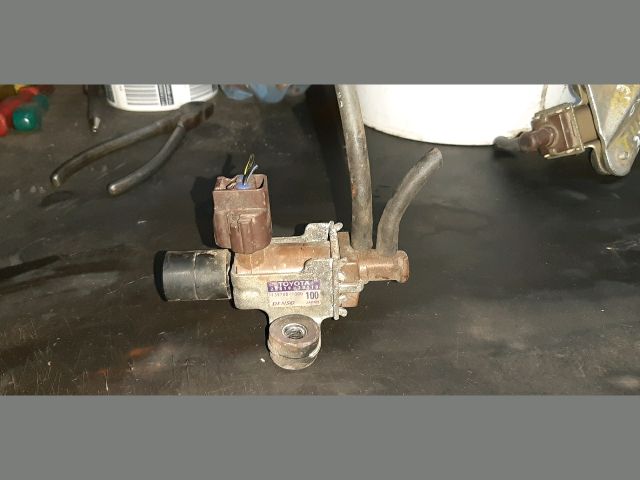 bontott TOYOTA HIACE EGR / AGR Vákum Szelep