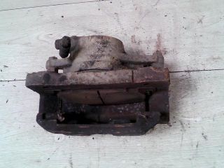 bontott TOYOTA HIACE Jobb első Féknyereg Munkahengerrel