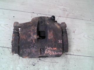 bontott TOYOTA HIACE Jobb első Féknyereg Munkahengerrel