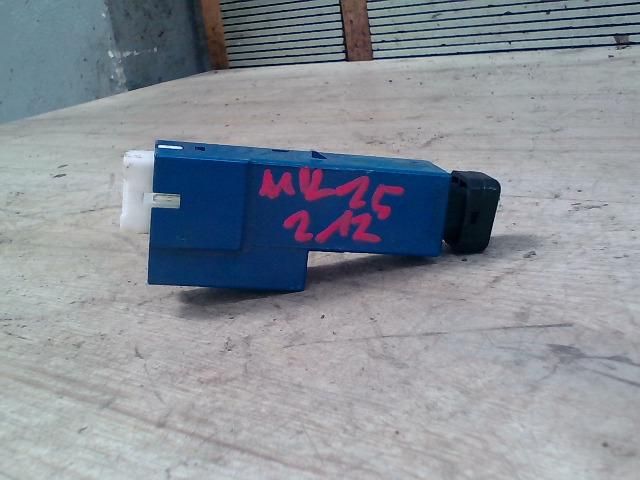 bontott TOYOTA HIACE Ablakfűtés Kapcsoló