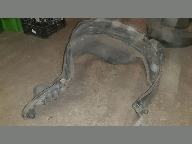 bontott TOYOTA HIACE Bal első Első Dobbetét (Kerékjárati, Műanyag)