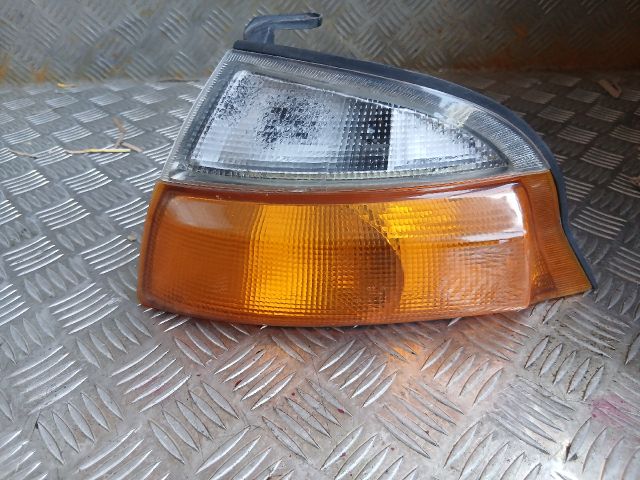 bontott TOYOTA HIACE Bal első Irányjelző