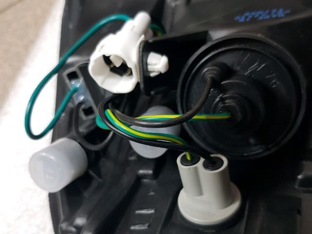 bontott TOYOTA HIACE Bal első Irányjelző