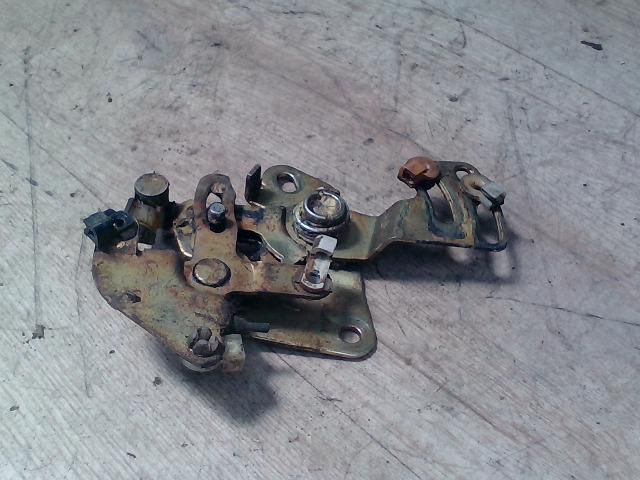 bontott TOYOTA HIACE Bal Tolóajtó Zárszerkezet