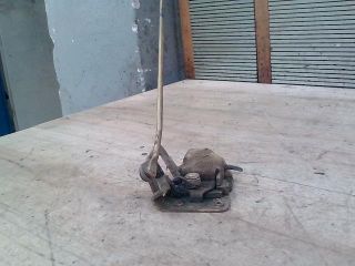 bontott TOYOTA HIACE Bal Tolóajtó Zárszerkezet