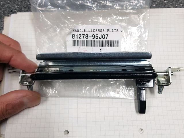 bontott TOYOTA HIACE Csomagtérajtó Kilincs