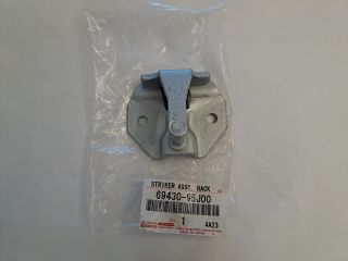 bontott TOYOTA HIACE Csomagtérajtó Ütköző