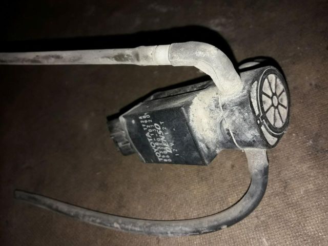 bontott TOYOTA HIACE Első Ablakmosó Szivattyú