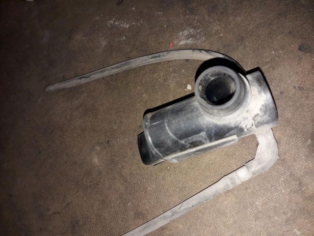 bontott TOYOTA HIACE Első Ablakmosó Szivattyú