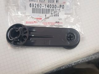 bontott TOYOTA HIACE Első Ablaktekerő Kar