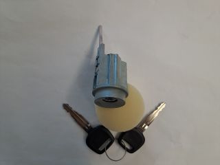 bontott TOYOTA HIACE Gyújtáskapcsoló Zárbetét