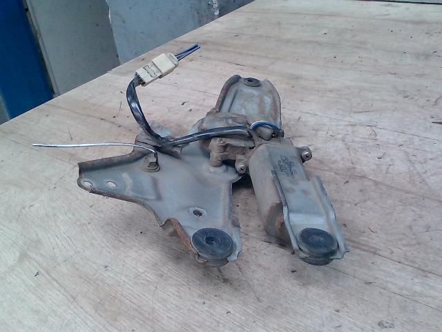 bontott TOYOTA HIACE Hátsó Ablaktörlő Motor