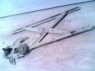 bontott TOYOTA HIACE Jobb első Ablakemelő Szerkezet (Mechanikus)