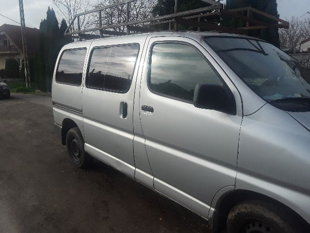 bontott TOYOTA HIACE Jobb első Ajtó (Részeivel)