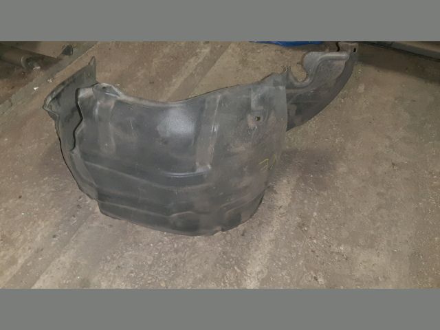 bontott TOYOTA HIACE Jobb első Első Dobbetét (Kerékjárati, Műanyag)