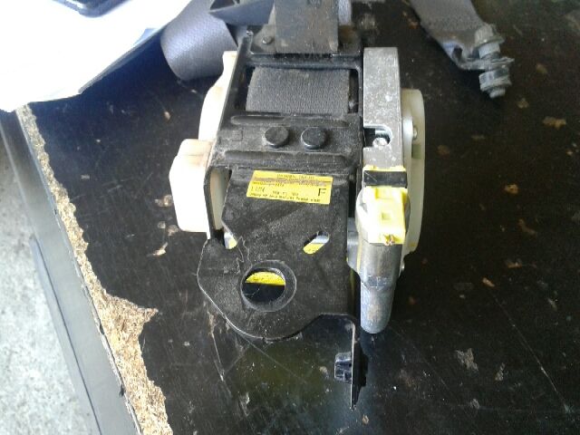 bontott TOYOTA HIACE Jobb első Övfeszítő