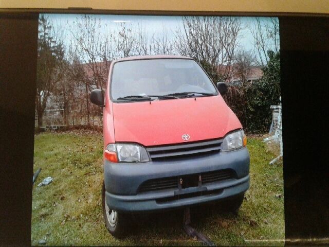 bontott TOYOTA HIACE Jobb első Sárvédő