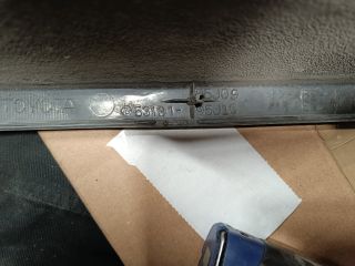 bontott TOYOTA HIACE Jobb Fényszóró Lámpakeret