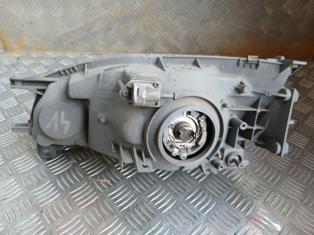 bontott TOYOTA HIACE Jobb Fényszóró