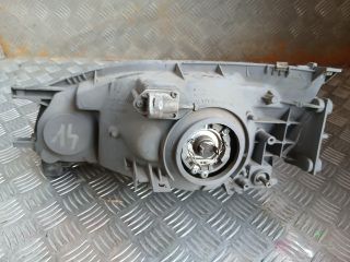 bontott TOYOTA HIACE Jobb Fényszóró