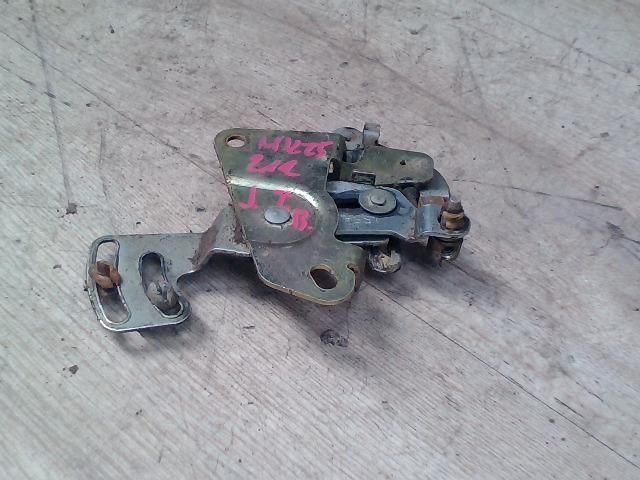 bontott TOYOTA HIACE Jobb Tolóajtó Zárszerkezet