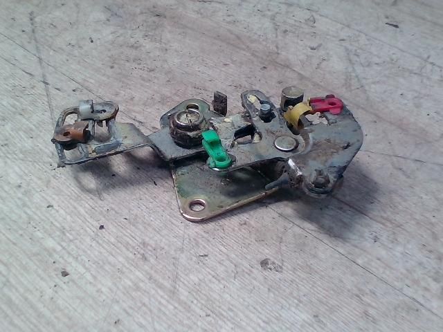 bontott TOYOTA HIACE Jobb Tolóajtó Zárszerkezet