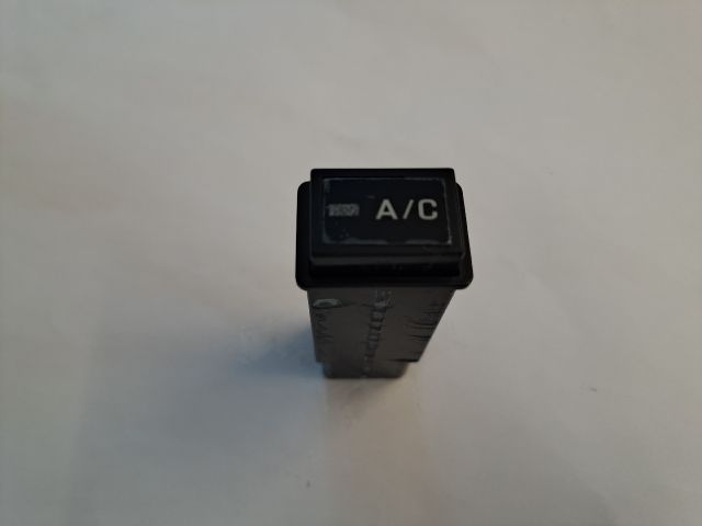 bontott TOYOTA HIACE Klíma Kapcsoló