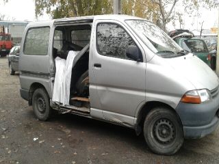 bontott TOYOTA HIACE Pótféklámpa