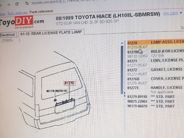 bontott TOYOTA HIACE Rendszámtábla Világítás Keret