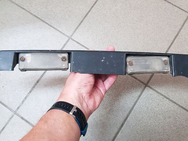 bontott TOYOTA HIACE Rendszámtábla Világítás Keret