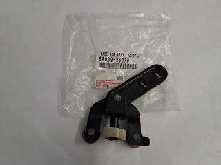 bontott TOYOTA HIACE Tolóajtó Sín Görgő