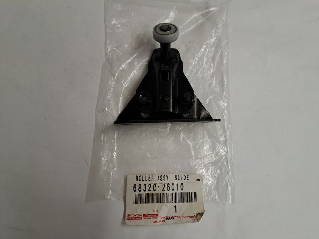 bontott TOYOTA HIACE Tolóajtó Sín Görgő