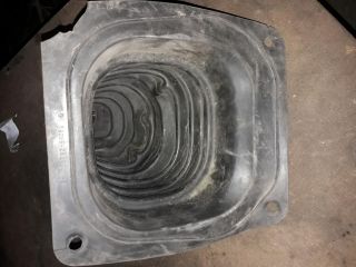 bontott TOYOTA HIACE Váltószoknya