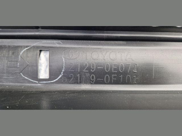 bontott TOYOTA HIGHLANDER Első Lökhárító Alsó (Műanyag)