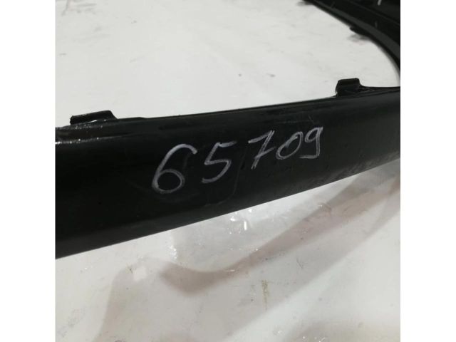 bontott TOYOTA HIGHLANDER Első Lökhárító Légterelő